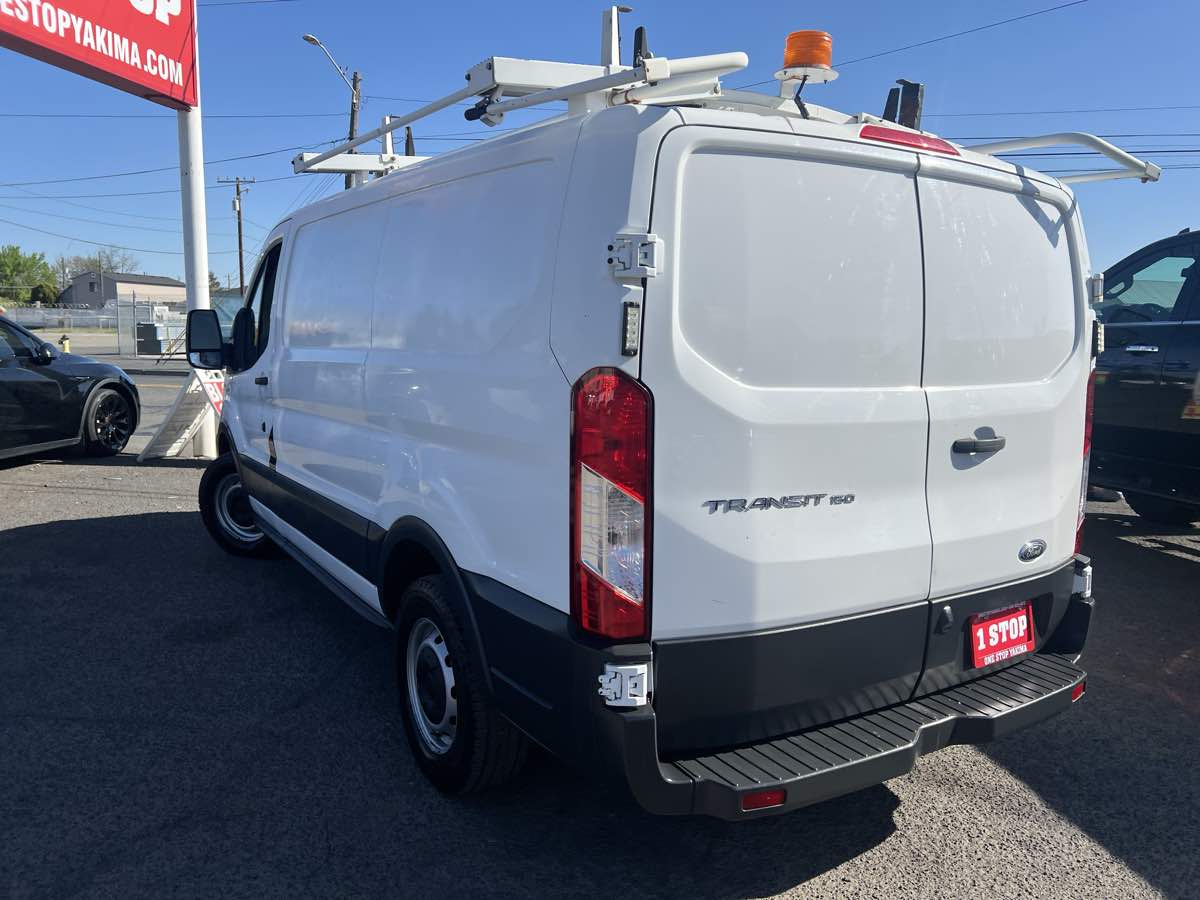 Vehicle image 5 of 11