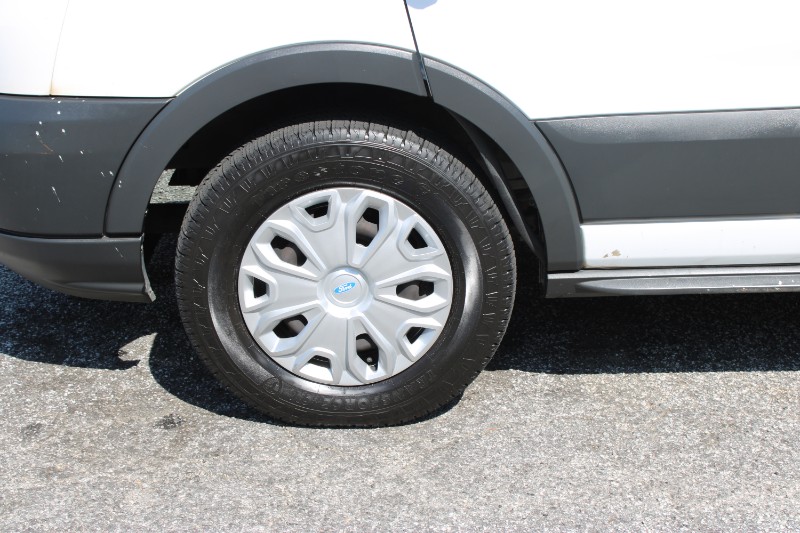 Vehicle image 19 of 27