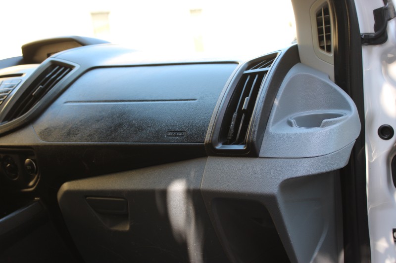 Vehicle image 18 of 27