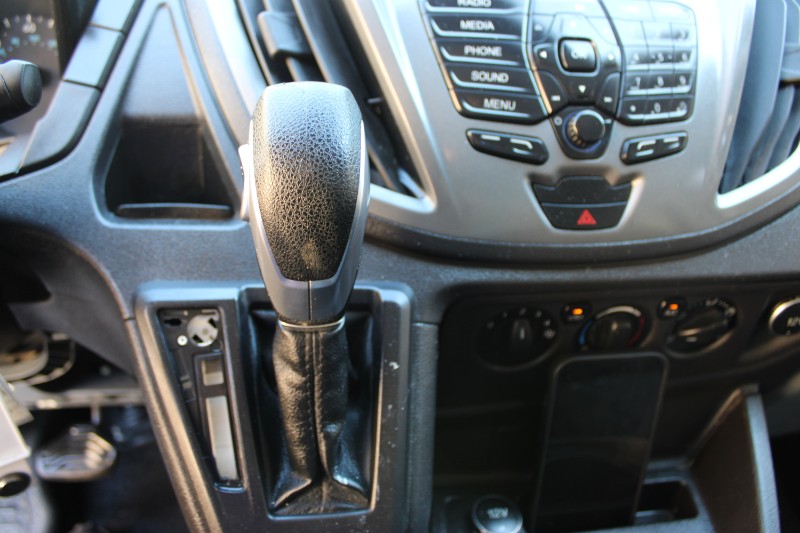 Vehicle image 24 of 27