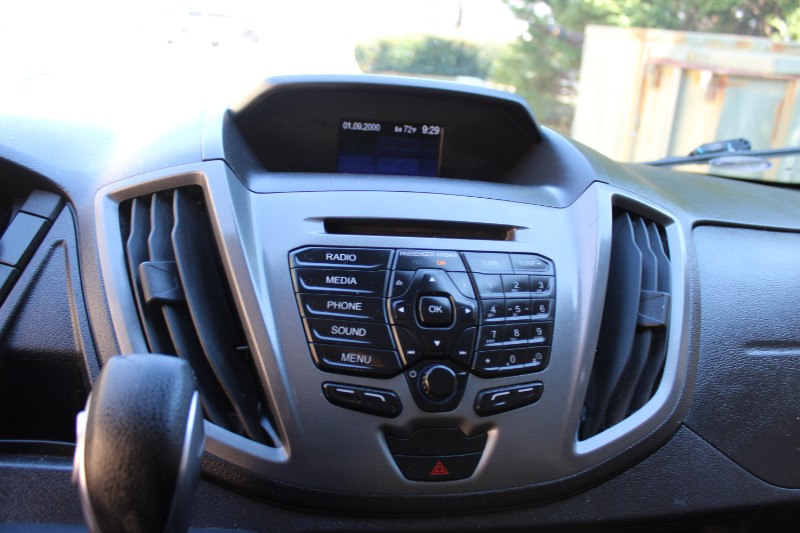 Vehicle image 23 of 27