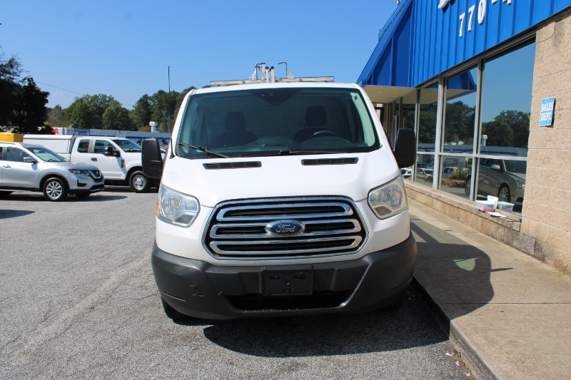 Vehicle image 4 of 27