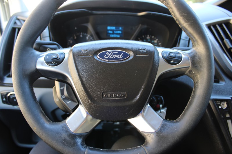 Vehicle image 11 of 27