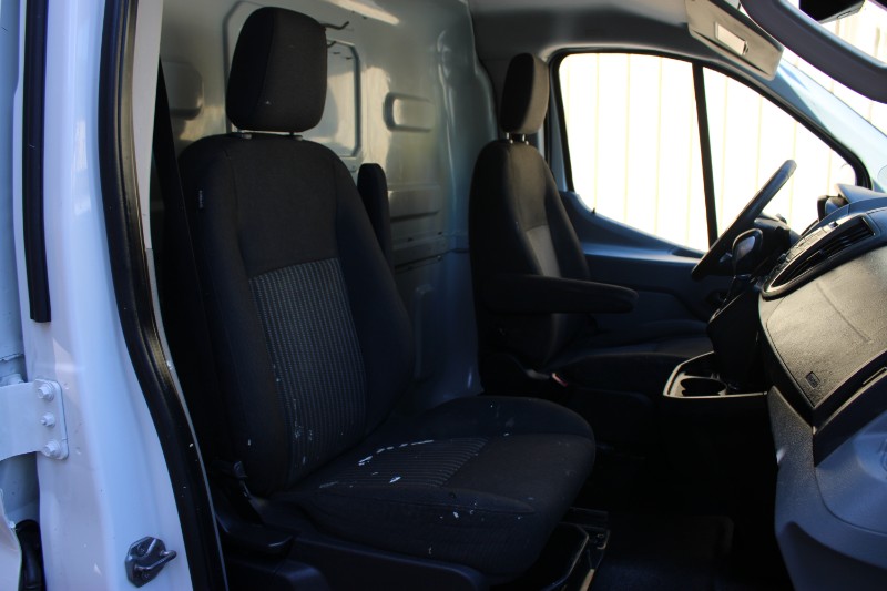 Vehicle image 12 of 27