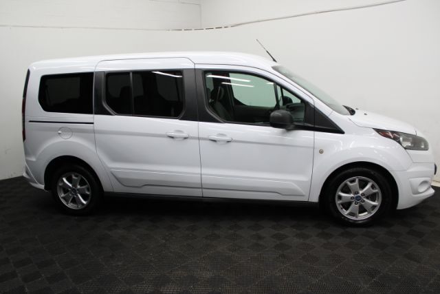2015 Ford Transit Connect XLT Image 3 of 24