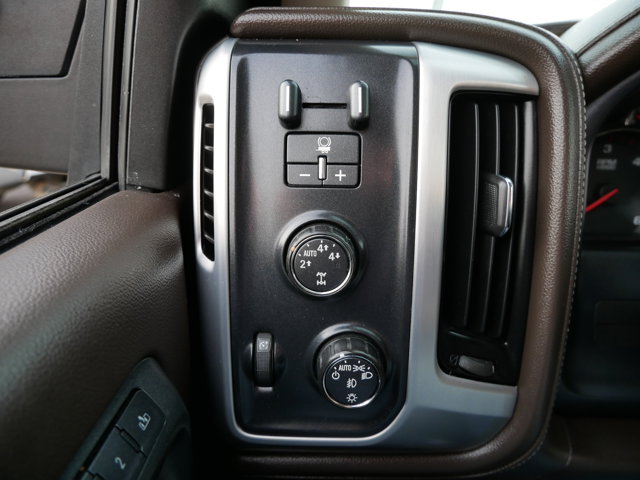 Vehicle image 25 of 36