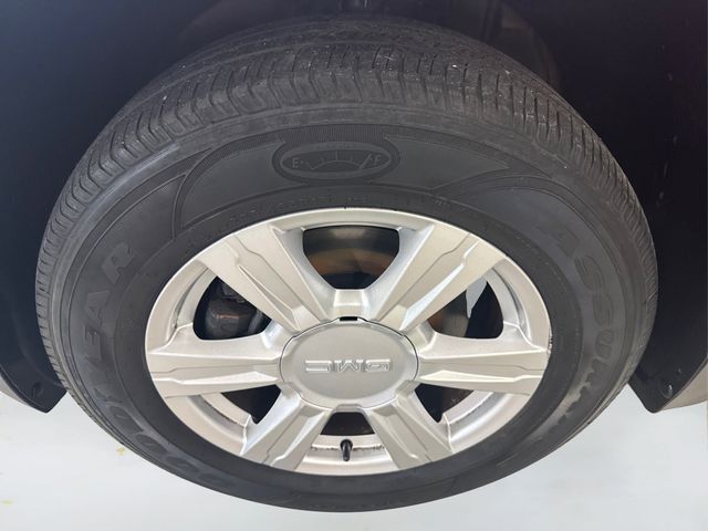 Vehicle image 11 of 28