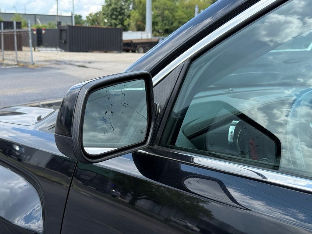 Vehicle image 21 of 21