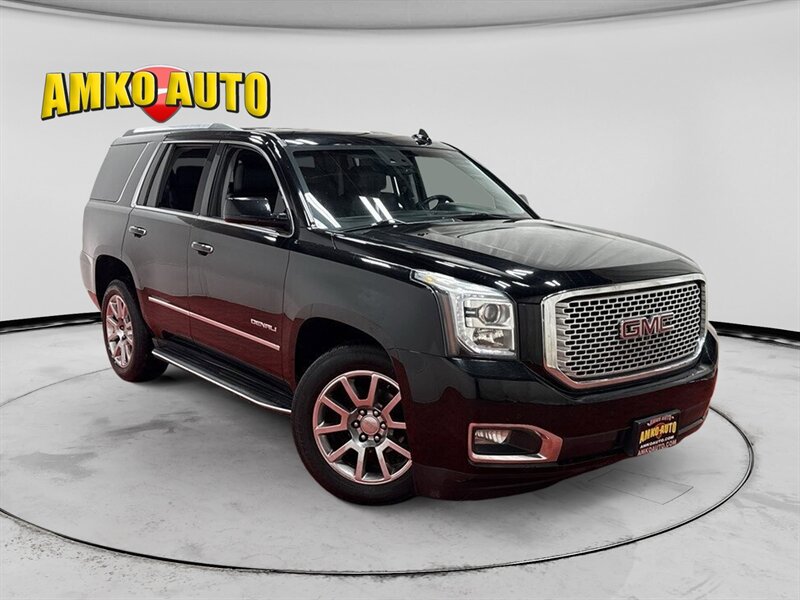 2015 GMC Yukon Denali Image 2 of 47
