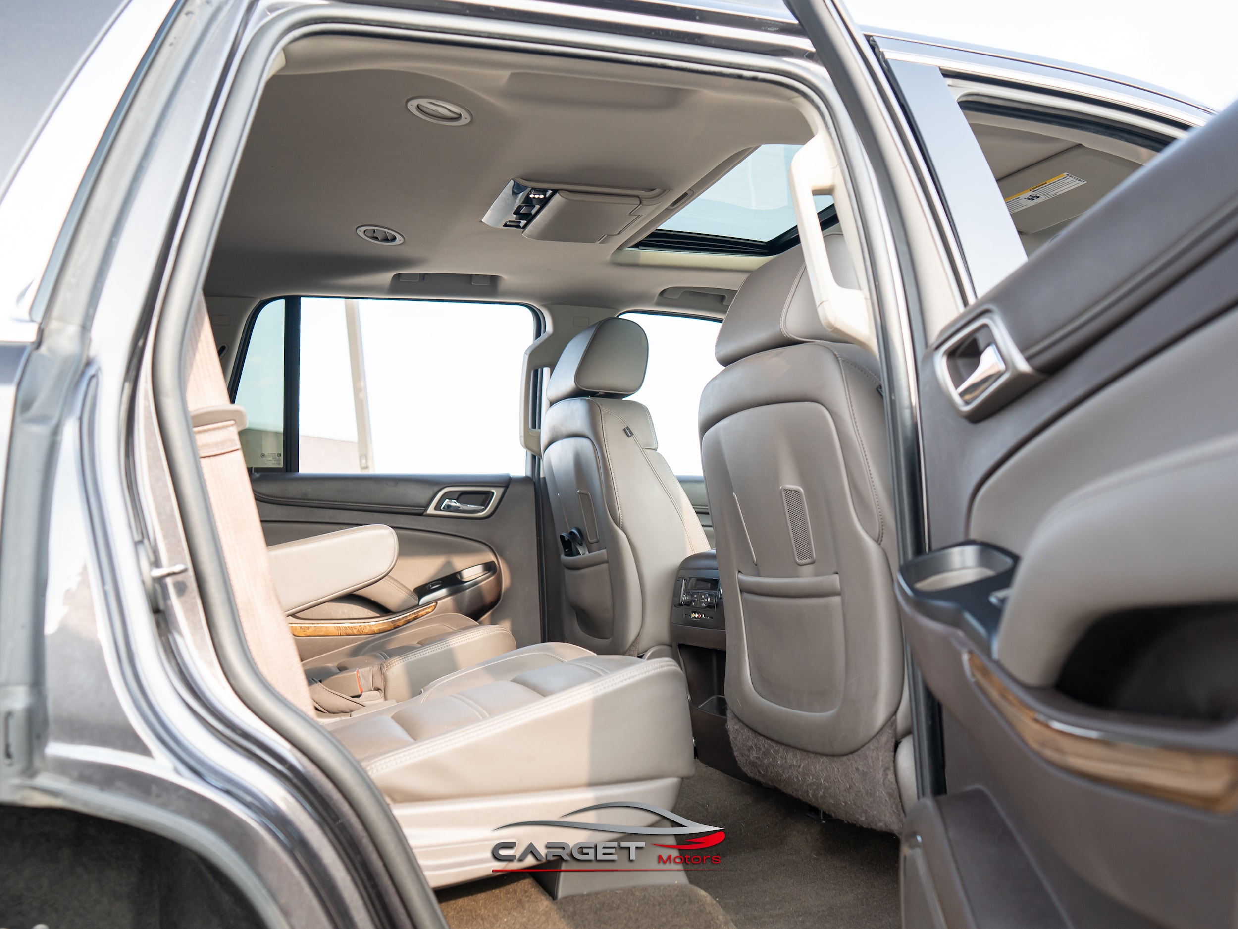 Vehicle image 19 of 54