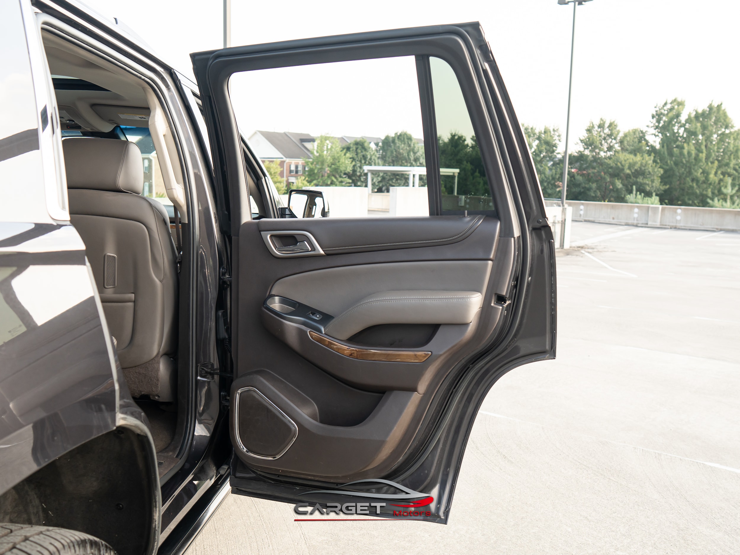 Vehicle image 20 of 54