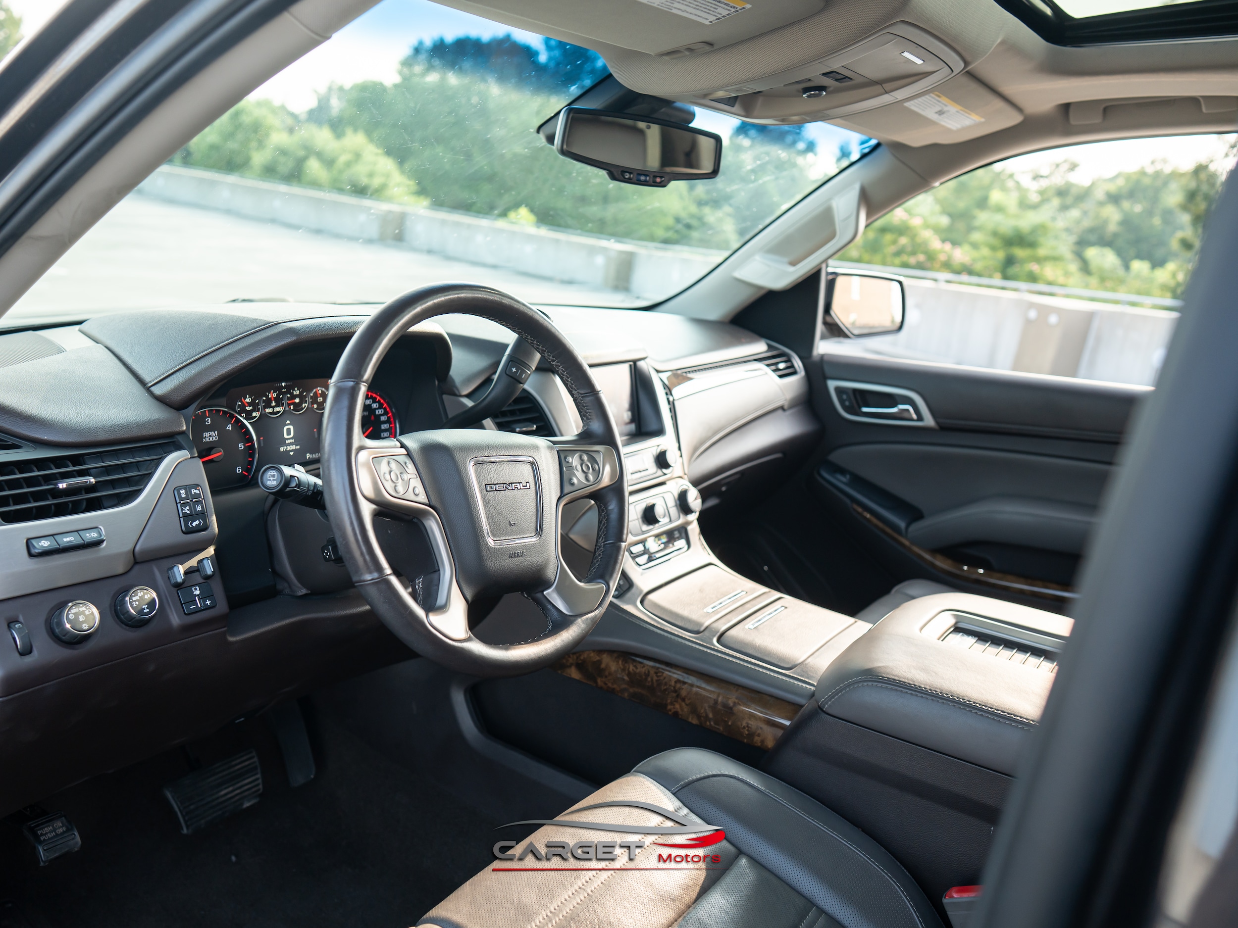 Vehicle image 22 of 54