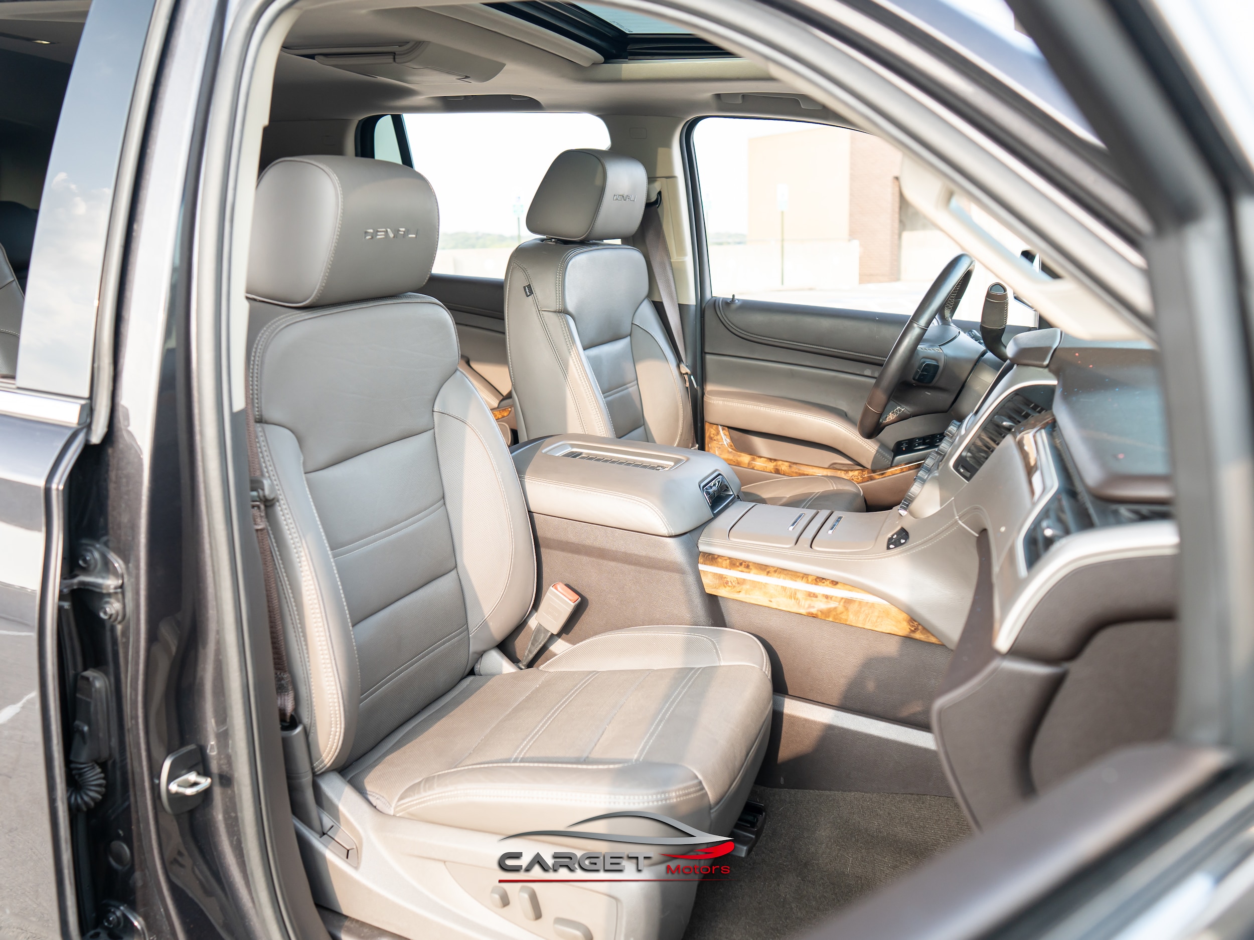 Vehicle image 15 of 54