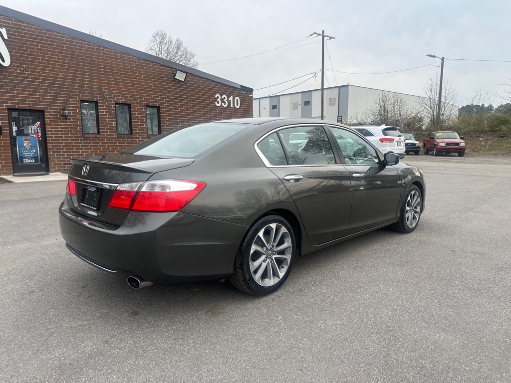 Vehicle image 6 of 34