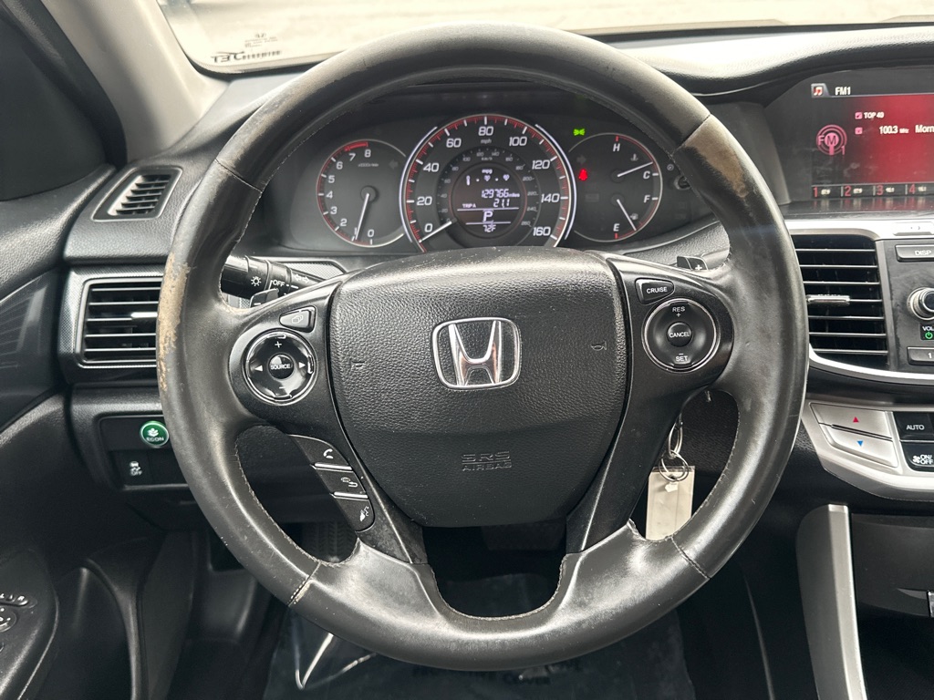 Vehicle image 22 of 34