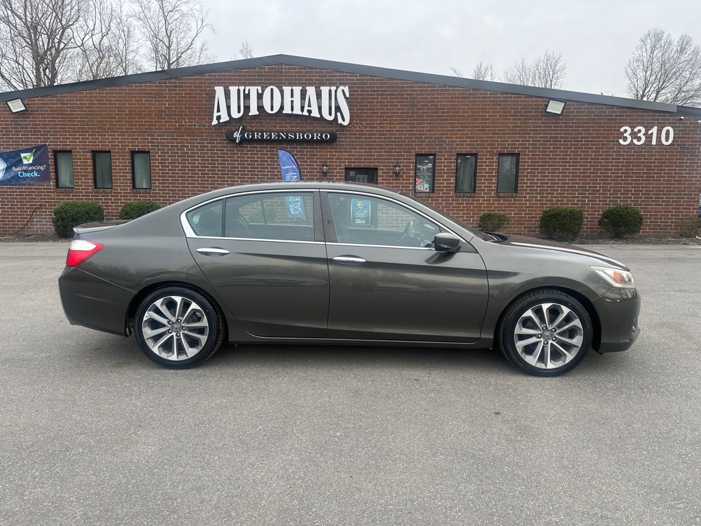 Vehicle image 5 of 34