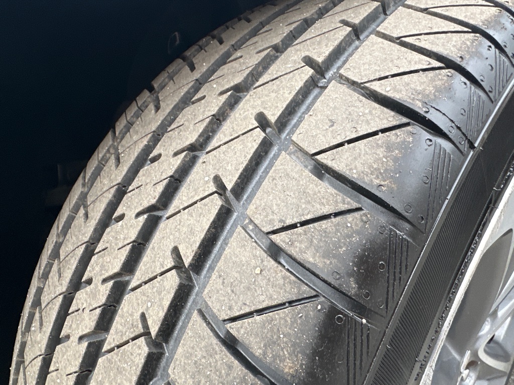 Vehicle image 32 of 34