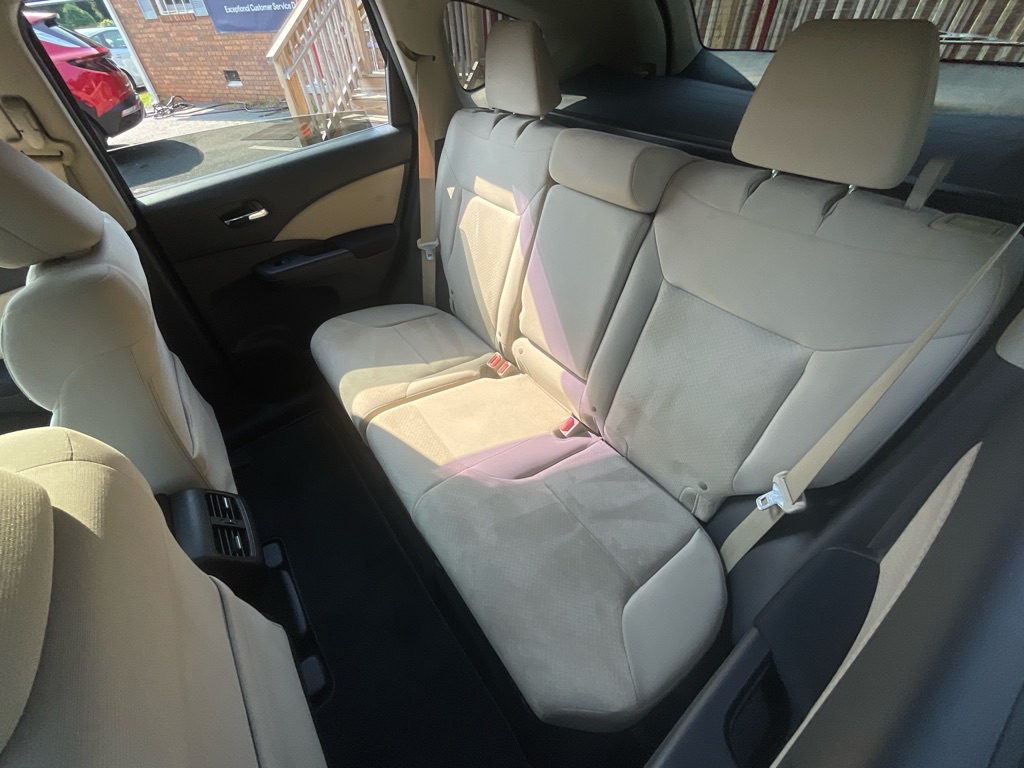 Vehicle image 33 of 49