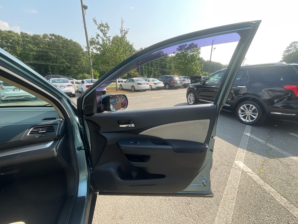 Vehicle image 46 of 49