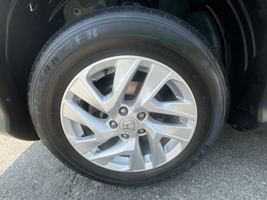 Vehicle image 15 of 49