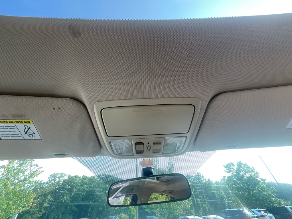 Vehicle image 29 of 49