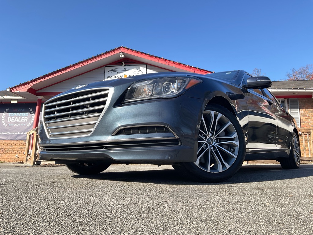 2015 Hyundai Genesis 3.8L Image 9 of 49