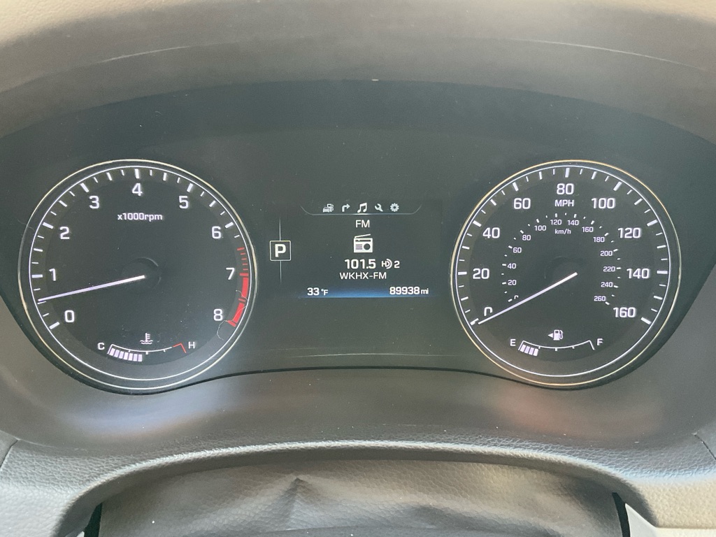 2015 Hyundai Genesis 3.8L Image 33 of 49