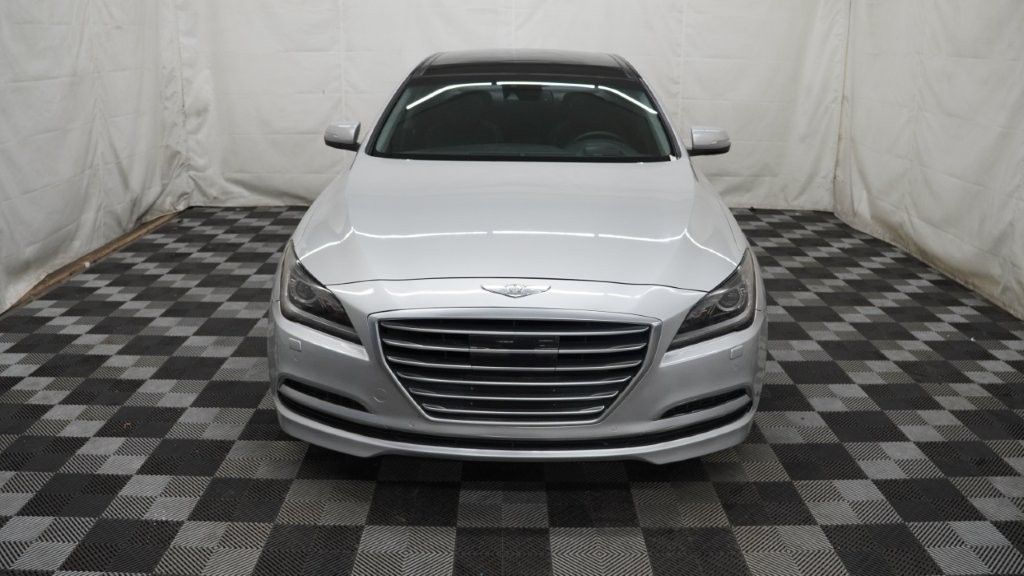 2015 Hyundai Genesis 3.8L Image 3 of 46