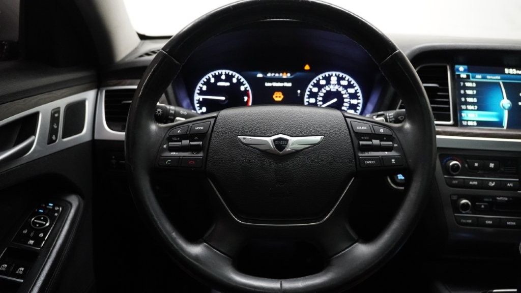 2015 Hyundai Genesis 3.8L Image 44 of 46