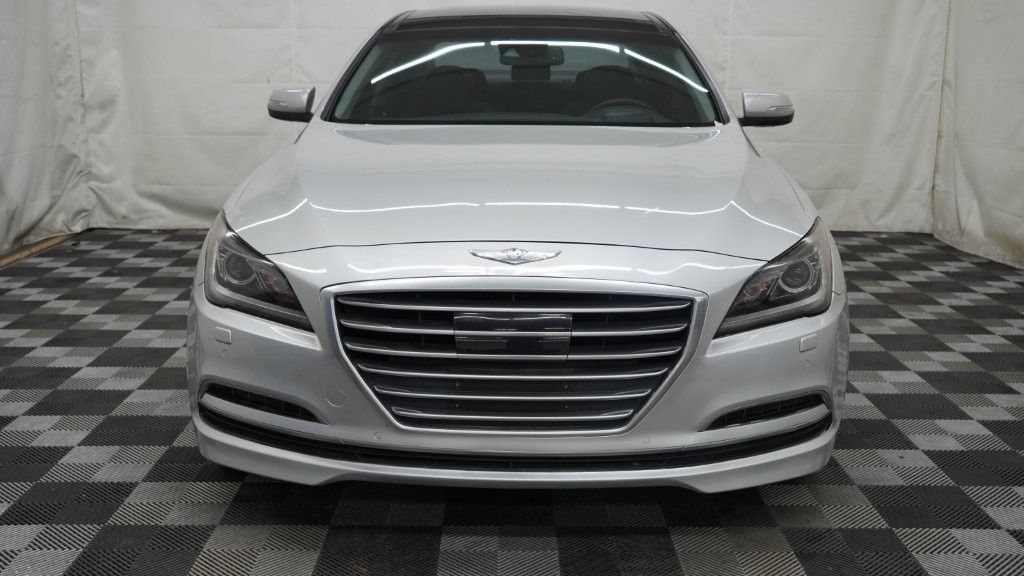 2015 Hyundai Genesis 3.8L Image 2 of 46