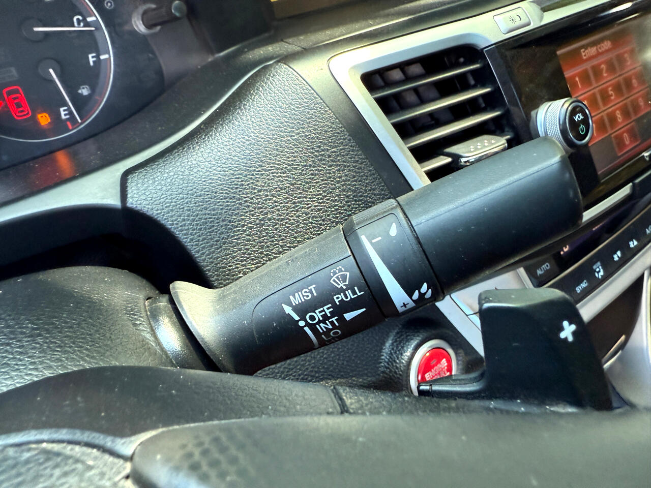Vehicle image 21 of 24