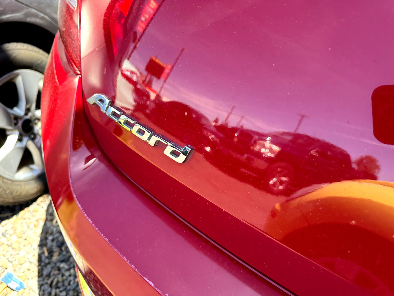 Vehicle image 7 of 24