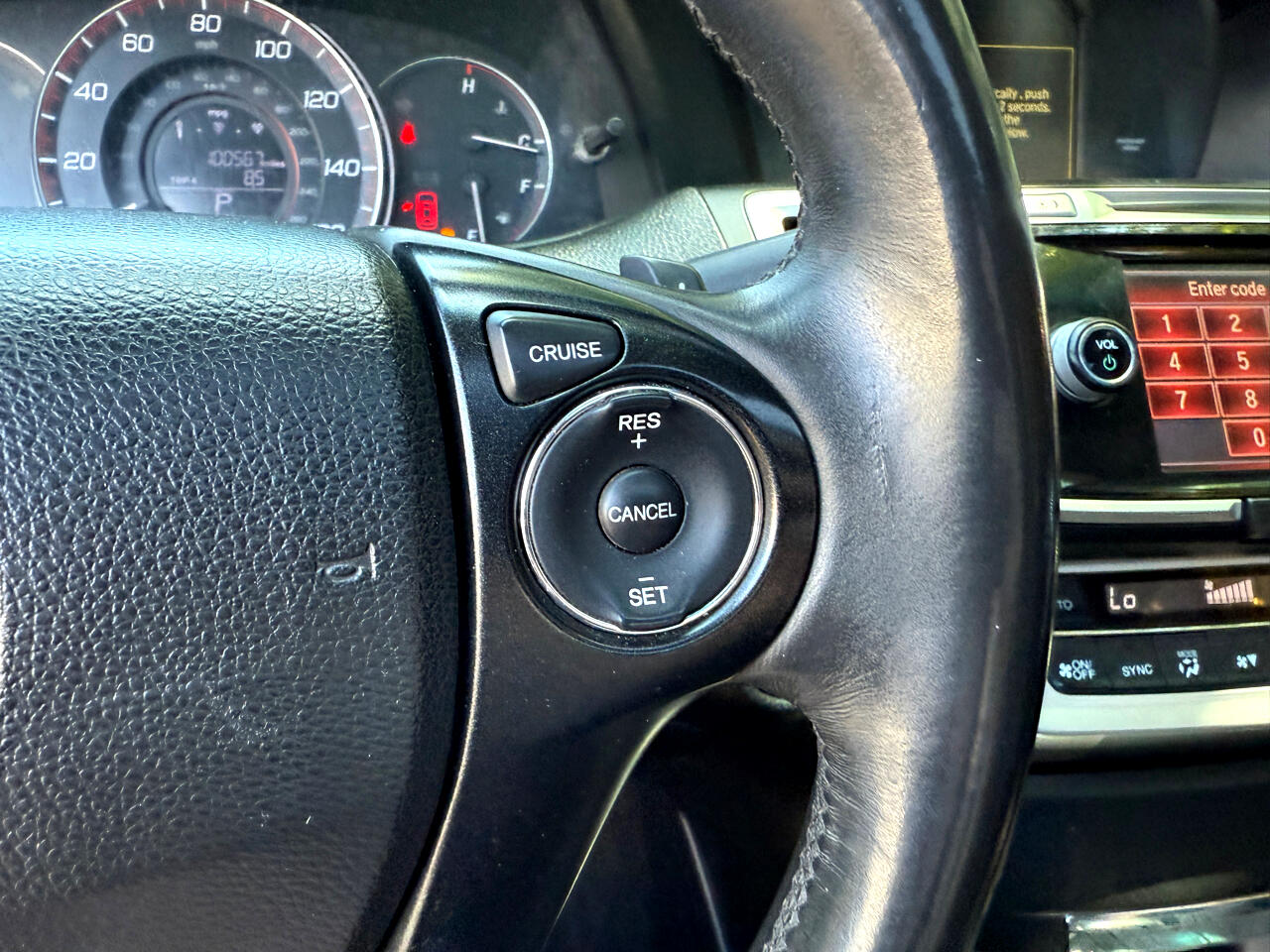 Vehicle image 20 of 24