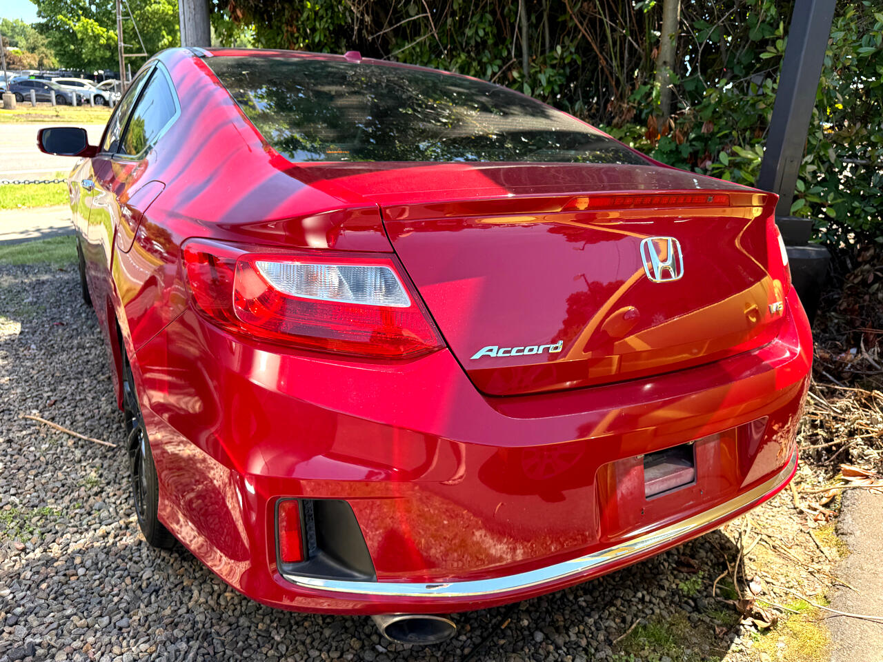 Vehicle image 4 of 24
