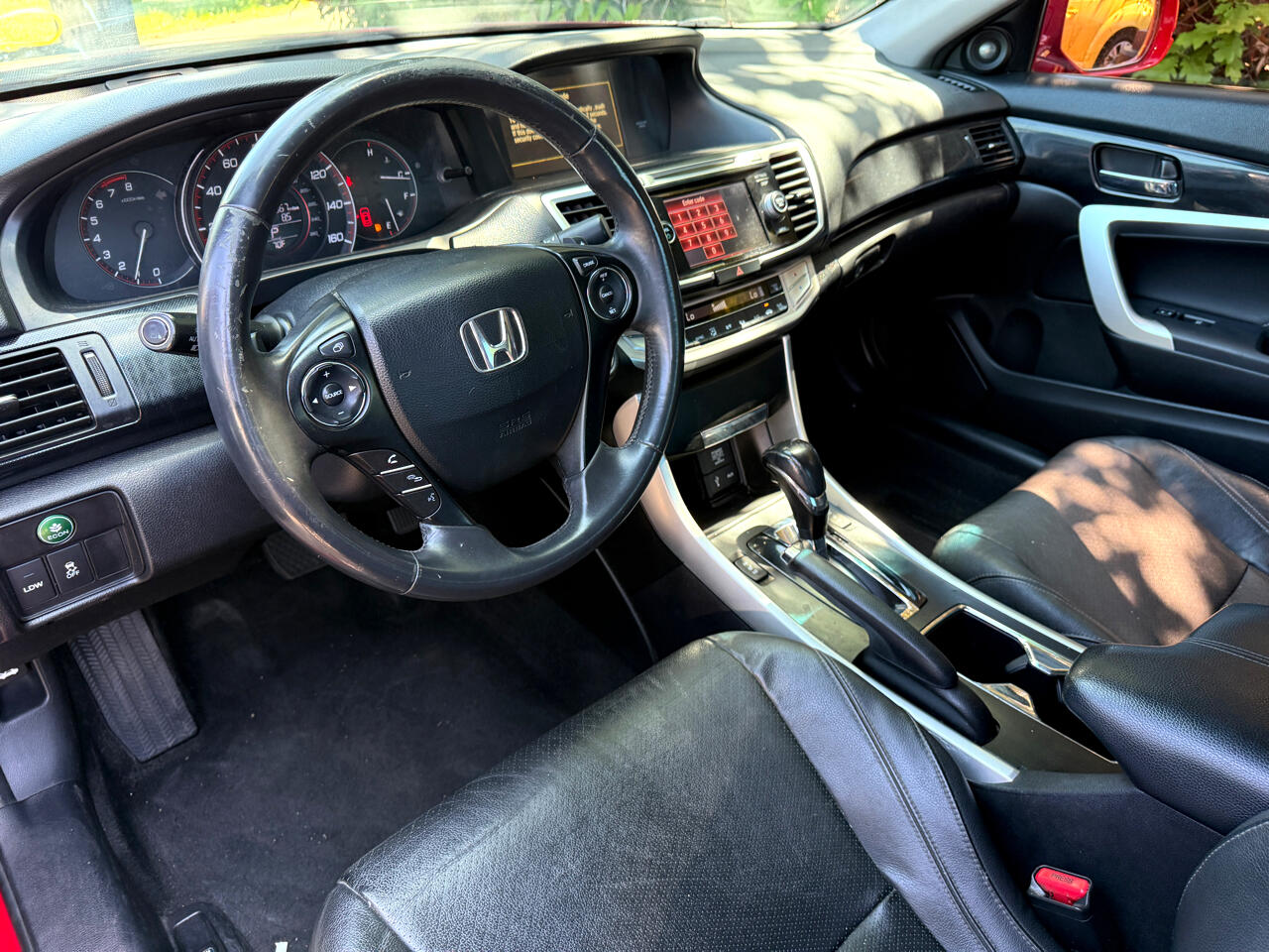 Vehicle image 9 of 24