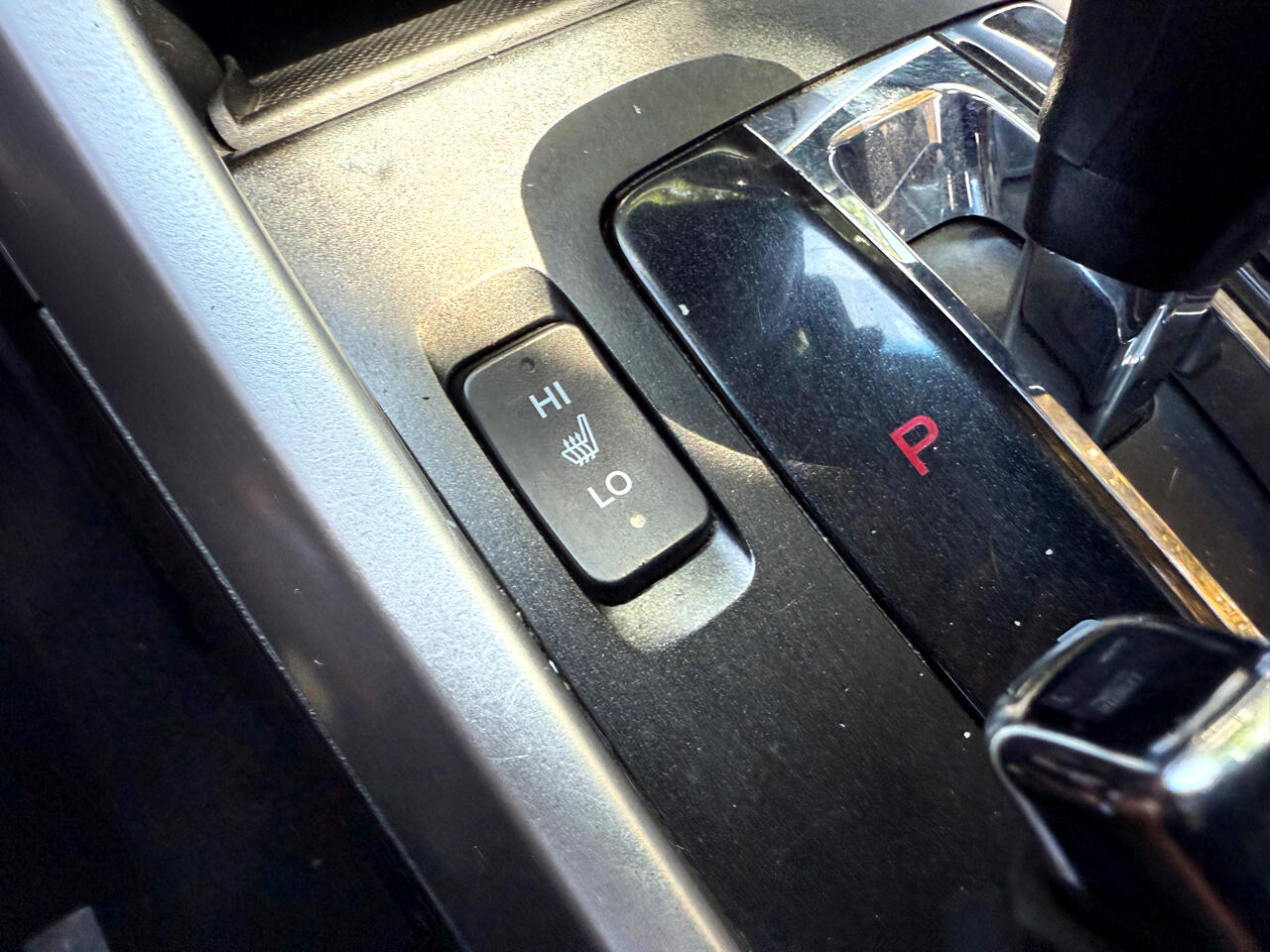 Vehicle image 15 of 24