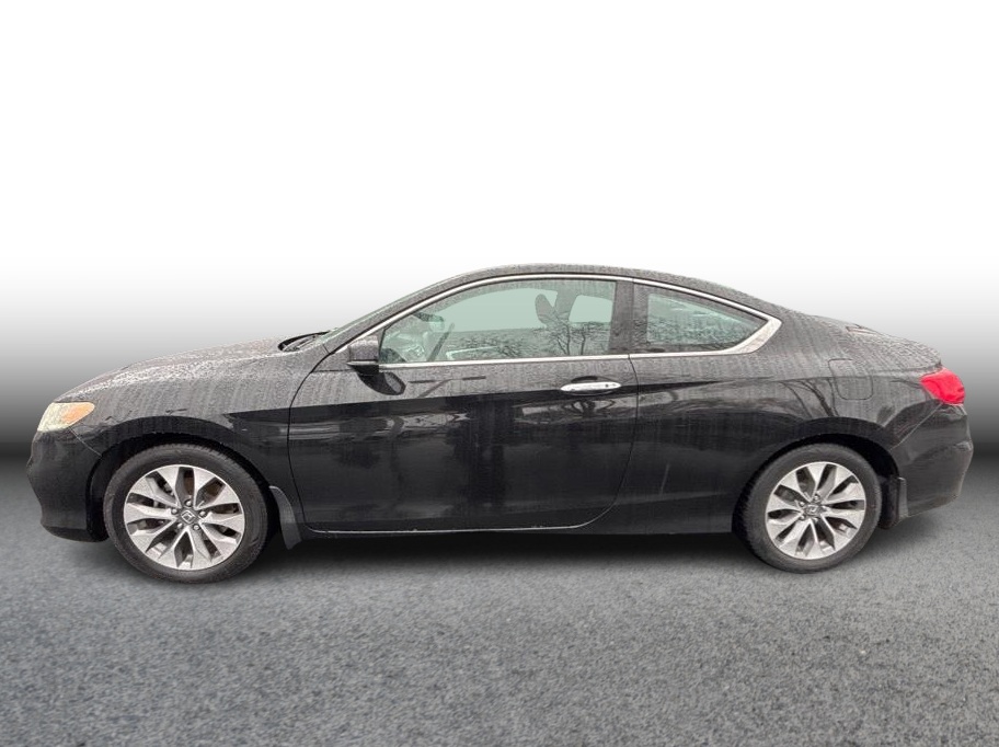 Vehicle image 7 of 18