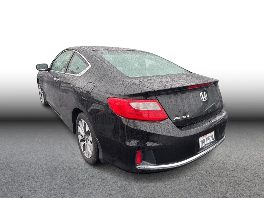 Vehicle image 6 of 18