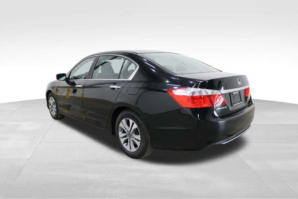 Vehicle image 6 of 36