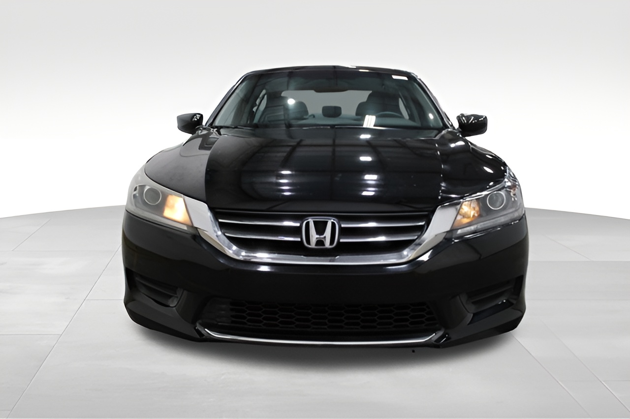 Vehicle image 32 of 36