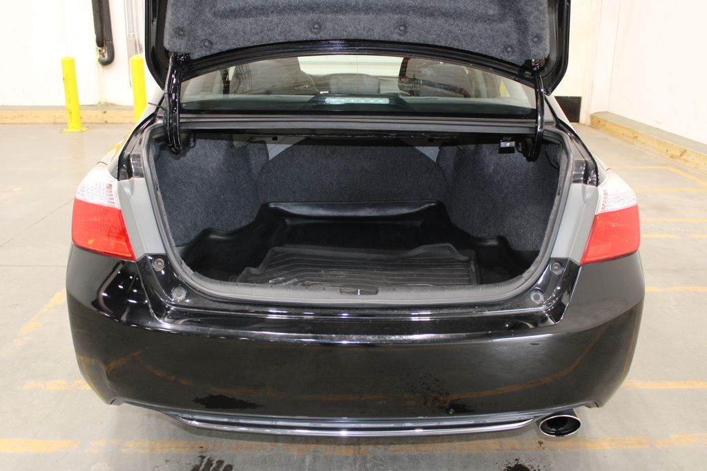 Vehicle image 10 of 36