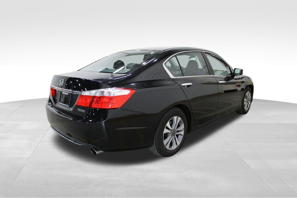 Vehicle image 4 of 36