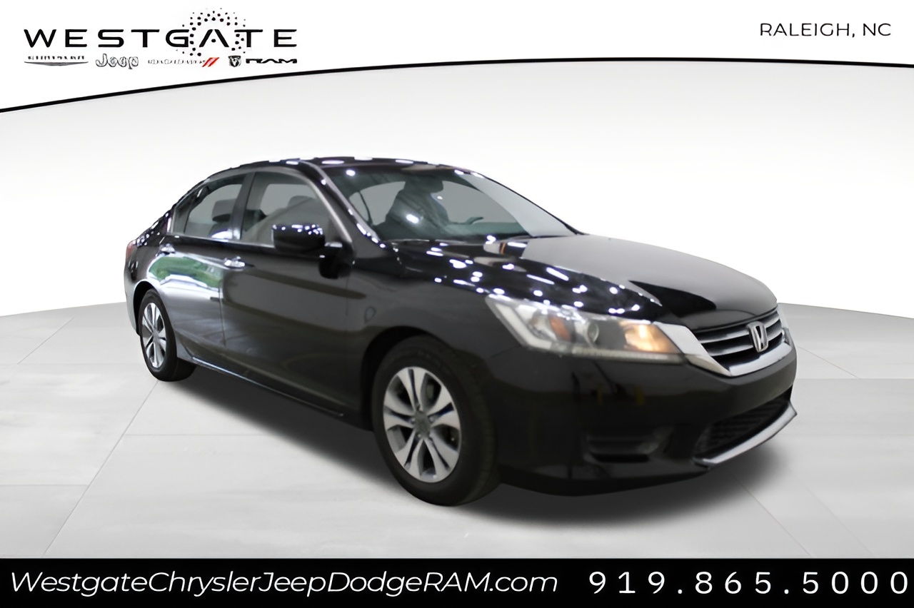 Vehicle image 33 of 36
