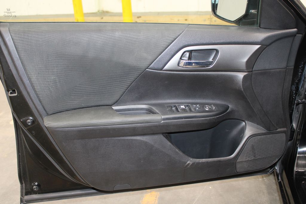 Vehicle image 12 of 36