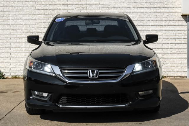 2015 Honda Accord Sport Image 3 of 54