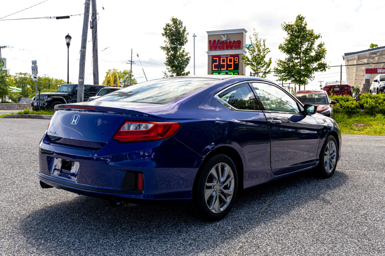 Vehicle image 6 of 23