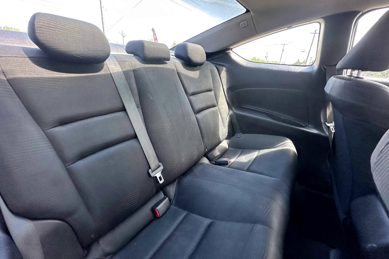 Vehicle image 22 of 23