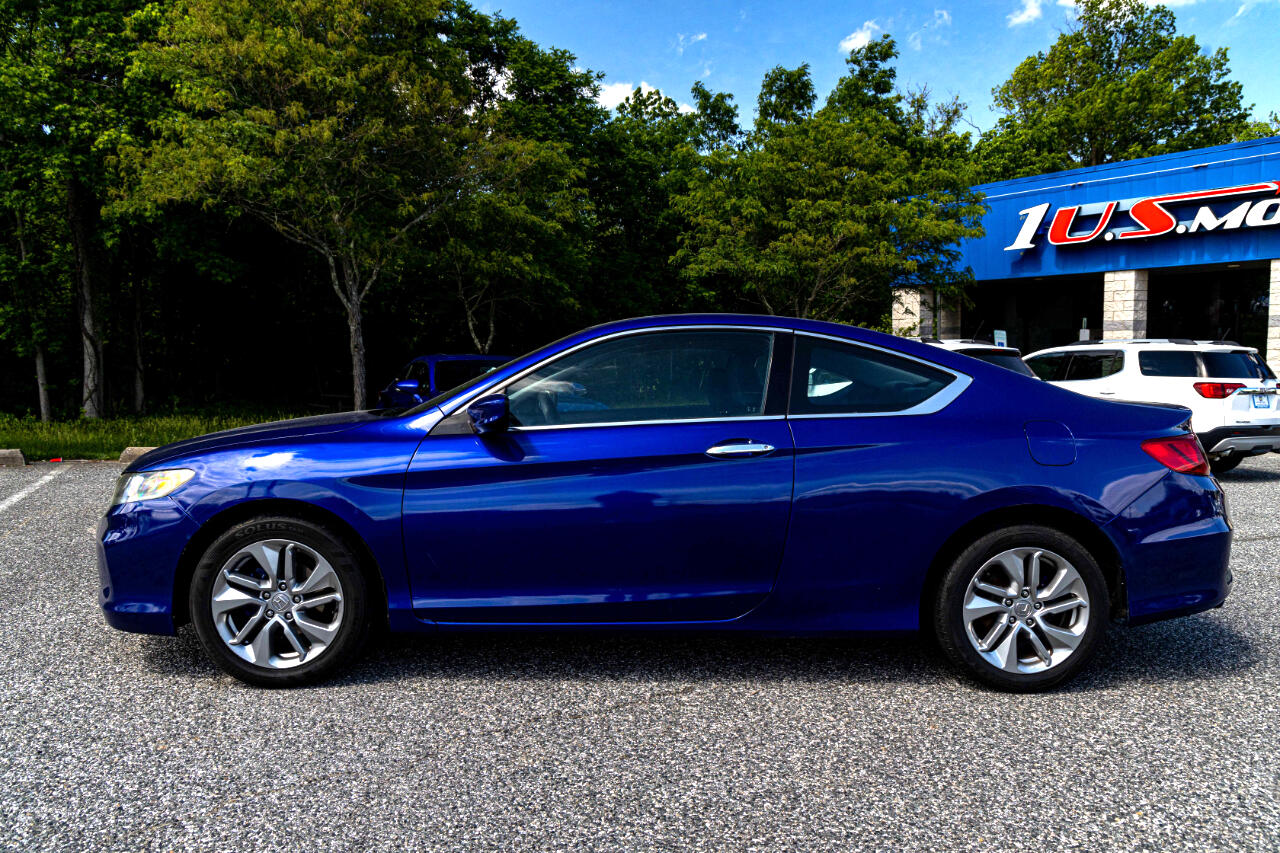 Vehicle image 9 of 23