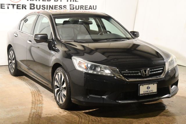 Vehicle image 5 of 28