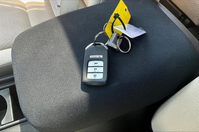 Vehicle image 12 of 39
